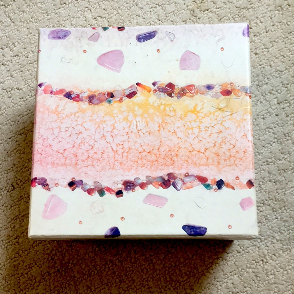 🔥FREE WITH PURCHASE🔥Gift Box